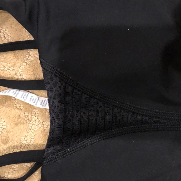 Lulu lemon sports bra - Picture 2 of 3